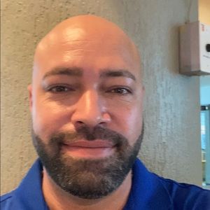 Meet your Posher, Luis